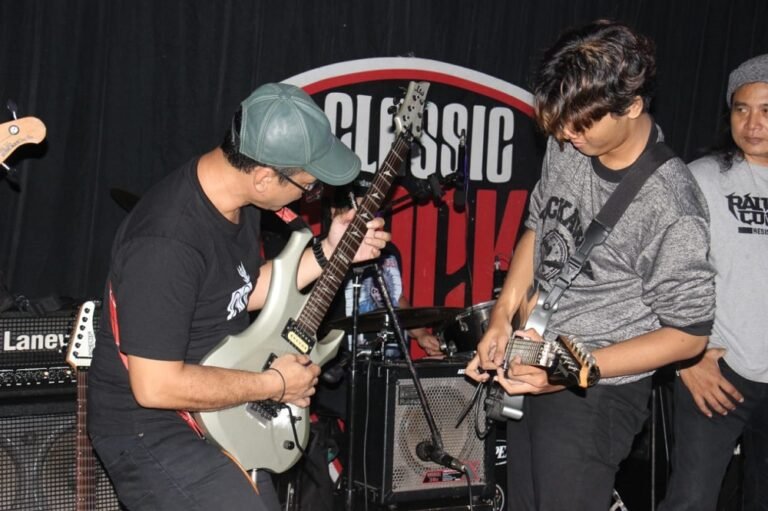 CRKS Gelar Guitar Coaching Clinic, tak Sekedar Ajarkan Bermain Musik