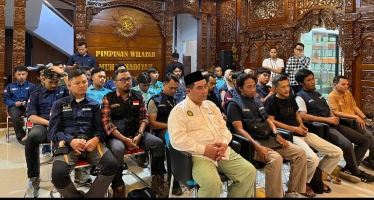 28 Relawan Muhammadiyah Jateng Diberangkatkan ke Sumut