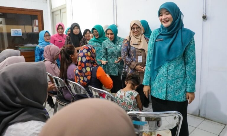 Ning Nawal Gencarkan Deteksi Dini Kanker Serviks dan Payudara