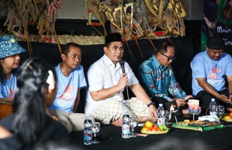 Hadiri HUT ke-4 Sindhu Laras Bocah, Gus Yasin Apresiasi Gen Z yang Nguri-uri Wayang dan Karawitan