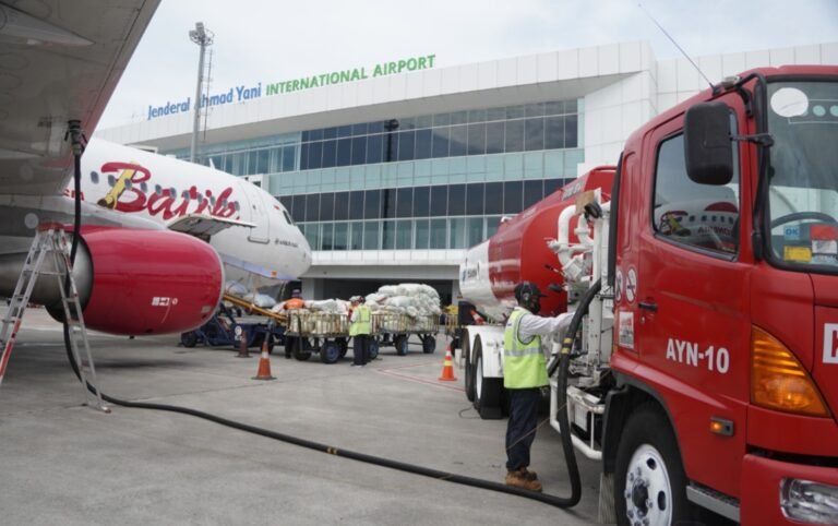 Diskon Avtur Nataru, Pertamina Patra Niaga Bantu Tekan Harga Tiket Pesawat