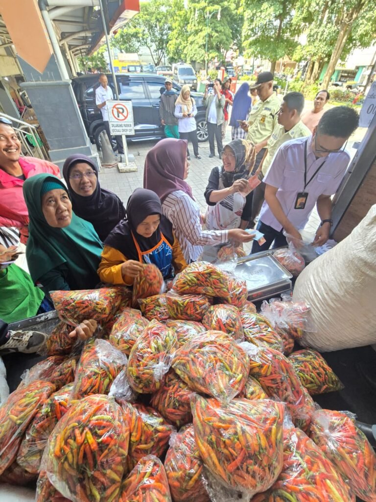 Jateng Gelar Operasi Pasar Cabai, Harga Dijaga dari Hulu hingga Hilir