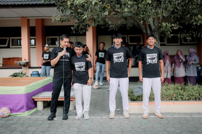 Persiharjo Goes to School Bangun Basis Fans di Kalangan Siswa