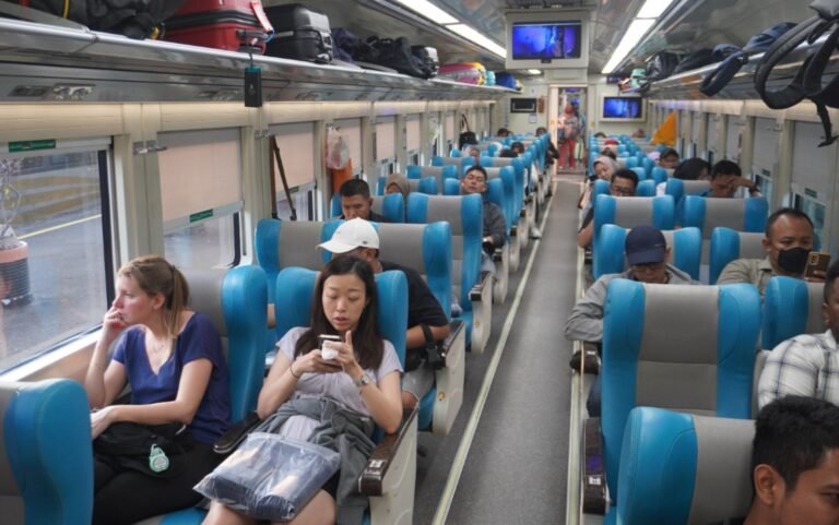 Wisman Makin Pilih Kereta Api, 28 Ribu Turis Berangkat dari Semarang