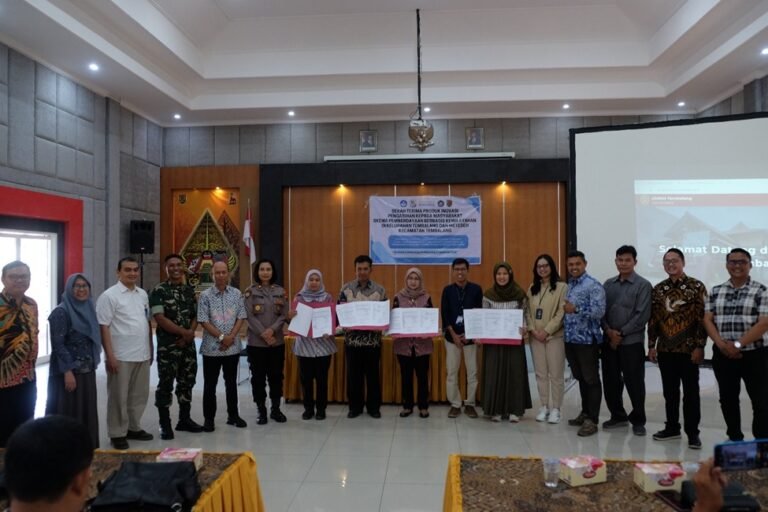 Polines Serah Terimakan Teknologi AI dan Energi Terbarukan ke Kelurahan Tembalang & Kelurahan Meteseh