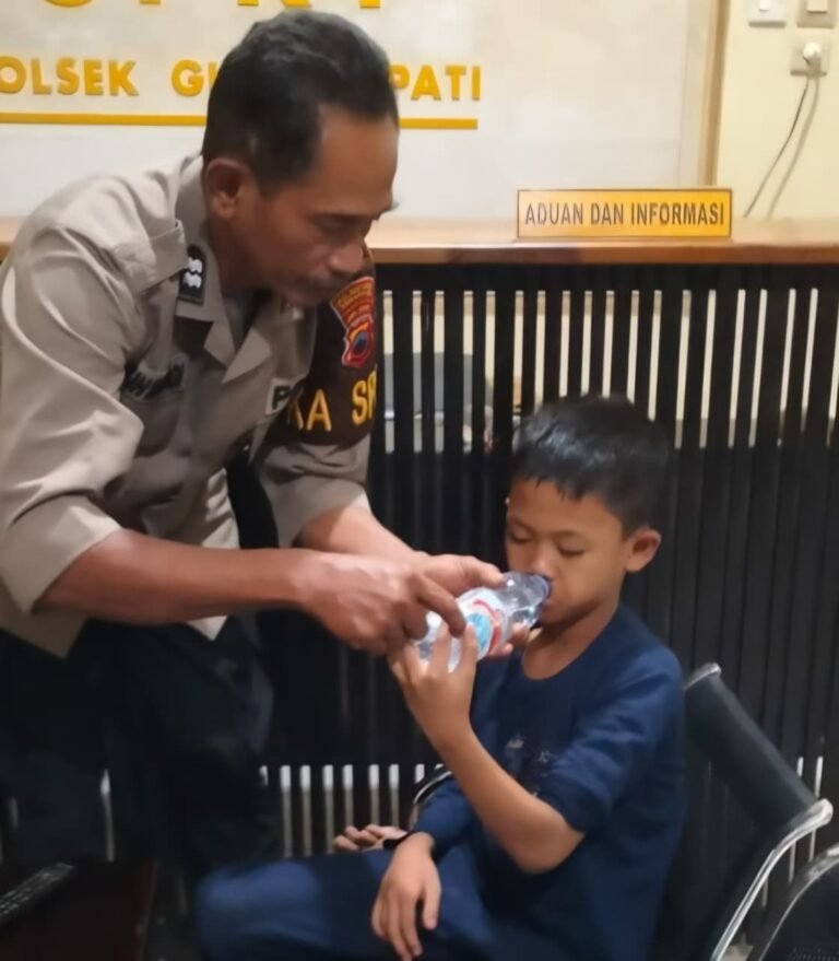 Polsek Gunungpati Serahkan Anak Terlantar di Terminal ke Dinsos Jateng