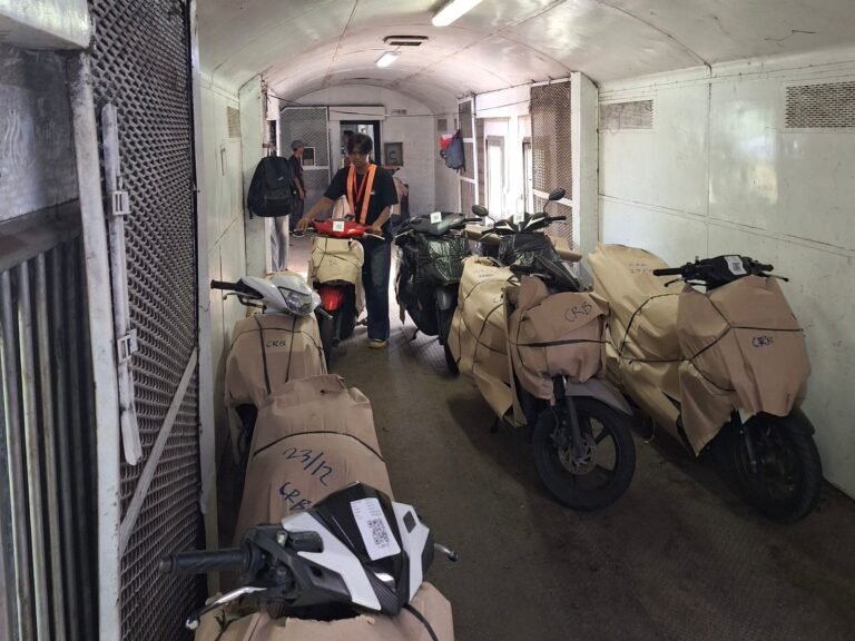 Motis Nataru 2025 Dibuka, KAI Siapkan Angkutan Motor Gratis di Tiga Stasiun Jateng