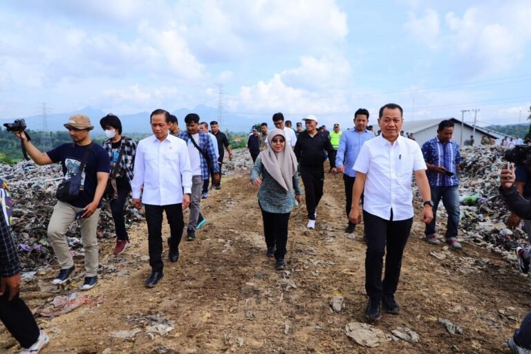 Menteri LH Semprot Pengelolaan Sampah di Kudus