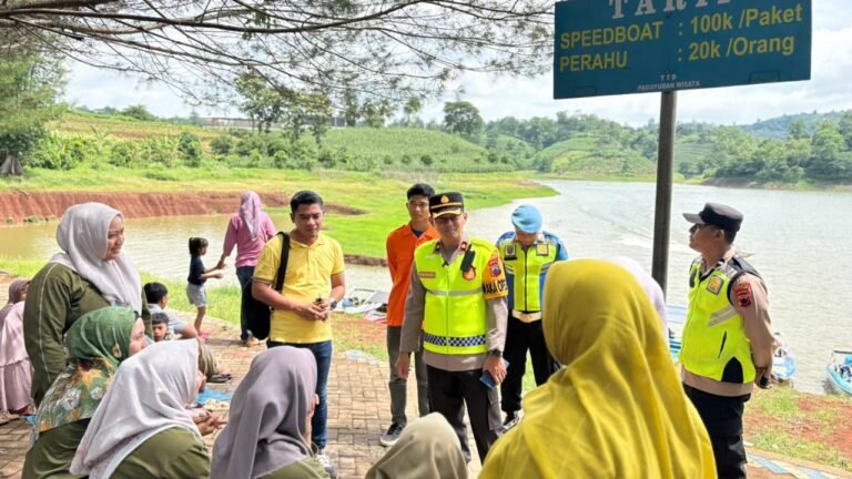 Wakapolres Kudus Pantau Kondisi Destinasi Wisata