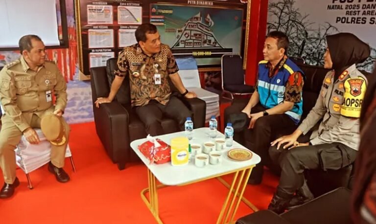 Tinjau Rest Area 429A Ungaran, Ahmad Luthfi Pastikan Mudik Nataru Lancar