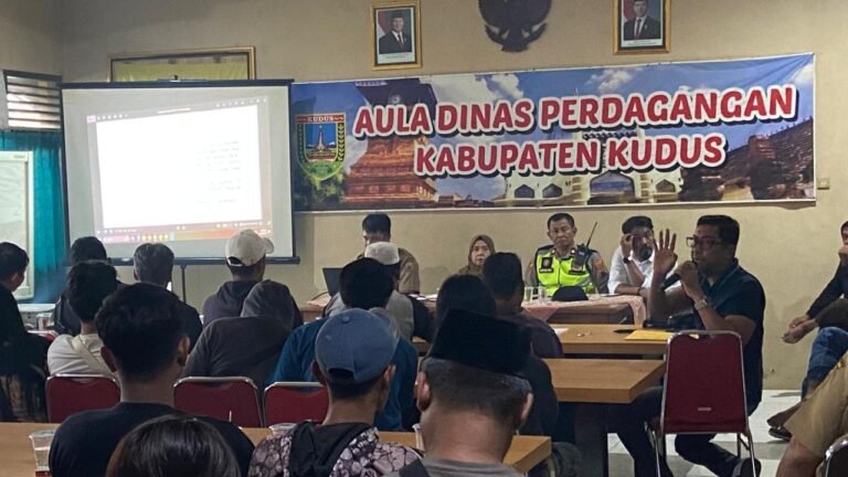 Buntut Pungutan Diluar Retribusi, Sayur Pasar Bitingan Geruduk Dinas Perdagangan Kudus