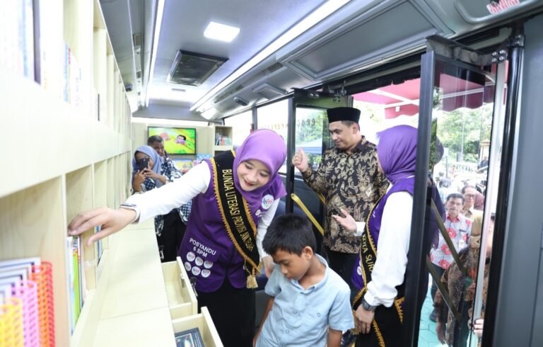 Bunda Literasi Jateng Luncurkan Bus Pintar Keliling di Surakarta