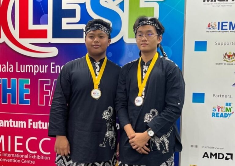 Kreativitas dan Inovasi Remaja: Hanif dan Regan Raih Kemenangan di KLESF 2025