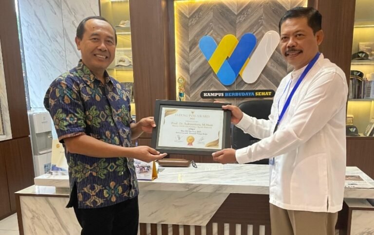 Program MAHIR Antarkan UNW Raih Penghargaan Kampus Pencetak Tenaga Kerja 