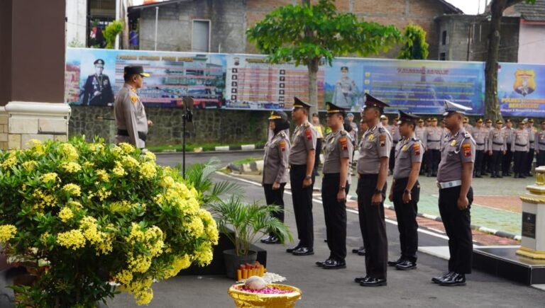 68 Personel Naik Pangkat, Polres Wonogiri PTDH Satu Anggota