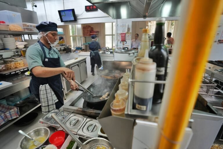 Energi Baik Gas Bumi PGN Hadir dalam Cita Rasa Legendaris Bon Ami Surabaya