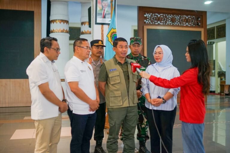 Bersama BNPB dan DPR RI, Sudewo Turun Langsung Pastikan Penanganan Banjir