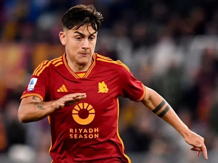 Momok Main di Kandang