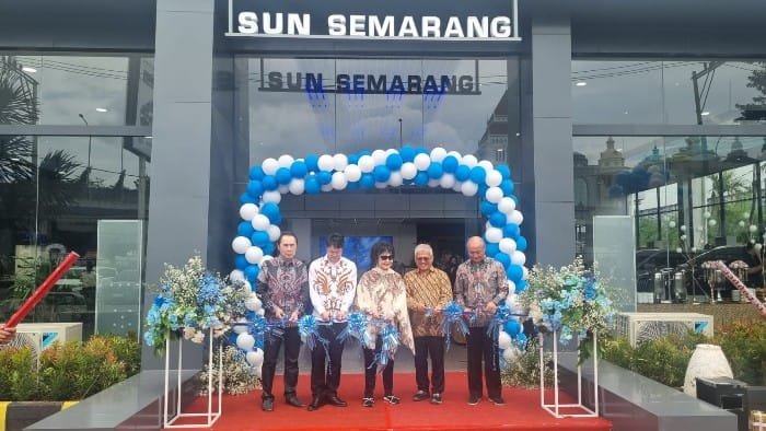 Buka Showroom Terbesar, JAECOO Serius Garap Pasar Semarang