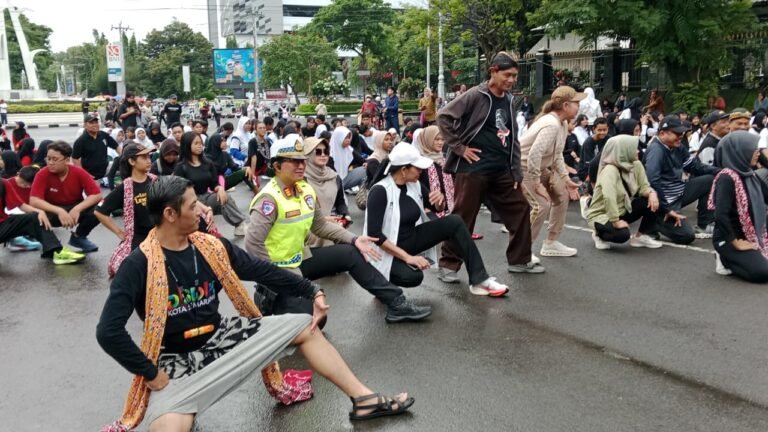 Pelajar SMP Flashmob Tarian Jawa bersama Pepadi