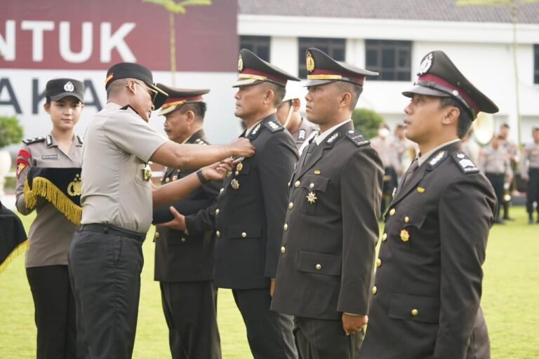 Polda Beri Tanda Kehormatan dari Presiden RI Kepada 2.807 Personel