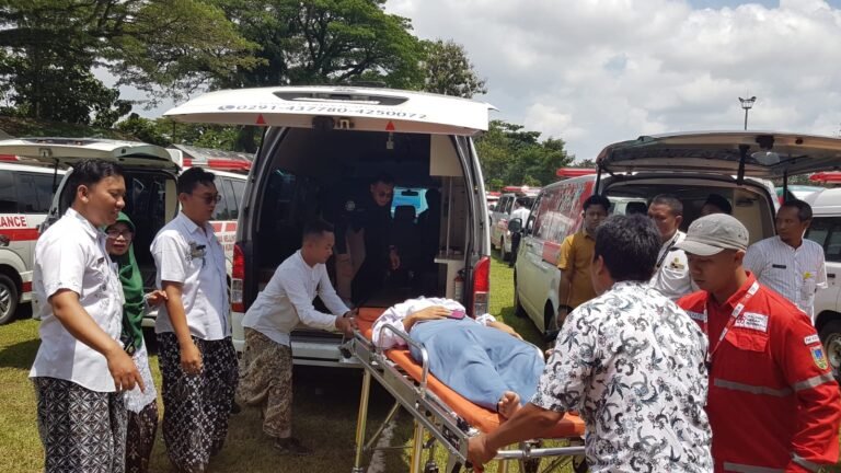 Ratusan Siswa di Kudus Diduga Keracunan MBG