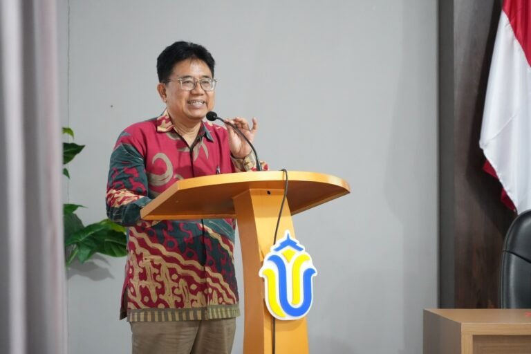 UMK Resmi Luncurkan Bank Sampah