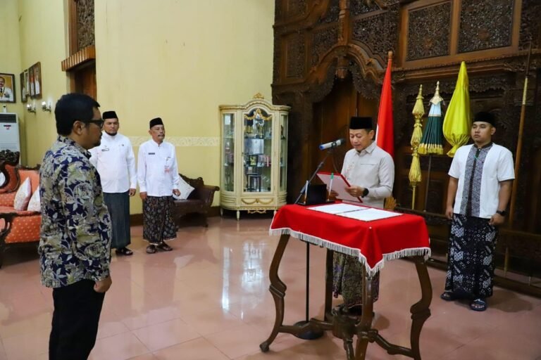 Perkuat Layanan Informasi Publik, Lantik Direktur Radio