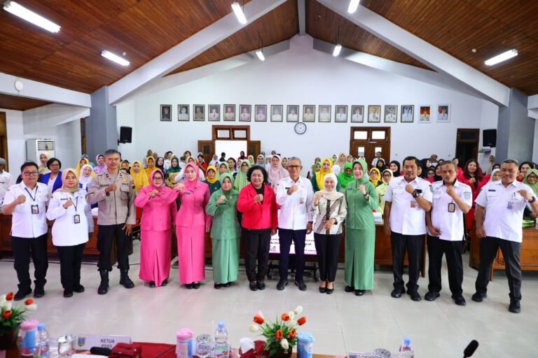 Perempuan Kudus Perkuat Peran dalam Pembangunan Daerah