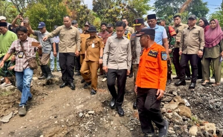 Ahmad Luthfi-Wapres Gibran Tegaskan Relokasi Korban Tanah Gerak Tegal: Warga Dijamin Rumah dan Sertifikat