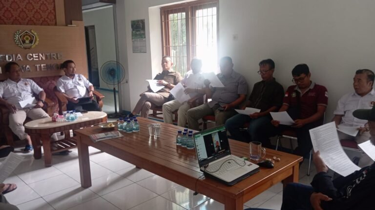 HPN 2026 PWI Jateng Disemarakkan Main Olahraga Bareng dan Dialog Rektor