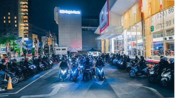 125 Bikers Semarakkan Night Ride All New Honda Vario 125