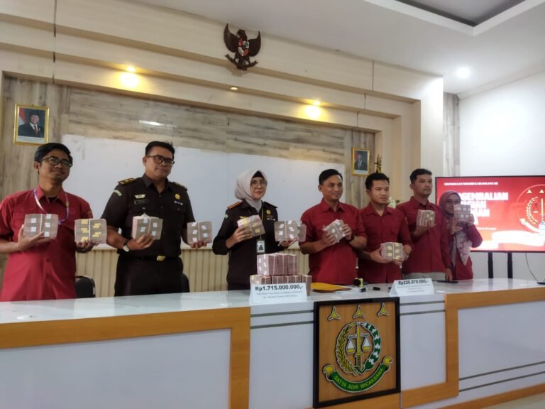 Dua Kasus Inkrah, Kejari Karanganyar Selamatkan Rp 1,9 Miliar Uang Negara