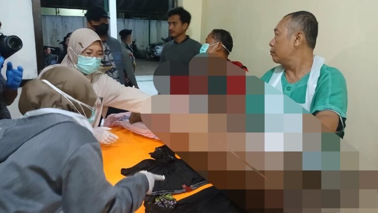 Pria Bojonegoro Mendadak Meninggal di Teras Ruko