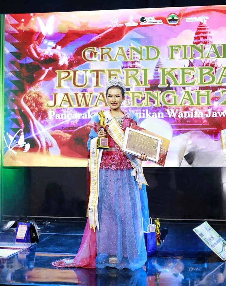 Sidney, Siswi SMA Sedes Sapientiae Semarang Raih Winner dan Best Talent Puteri Kebaya 2026