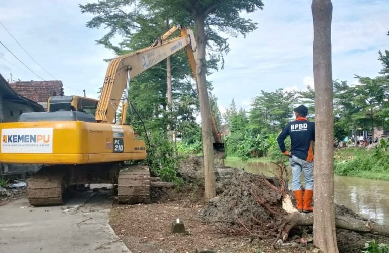 Mitigasi Banjir, Pemkab Kudus Akselerasi Normalisasi Sungai