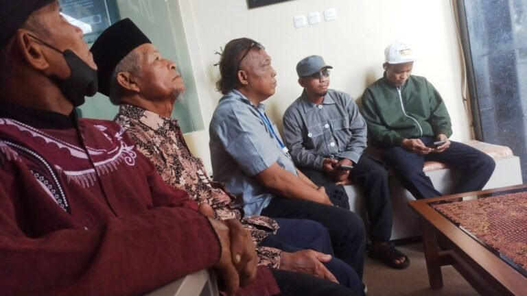 Isu Proyek Fiktif Tegalsari Memanas, Warga Geruduk Kejari Sukoharjo Pertanyakan Kepastian Hukum