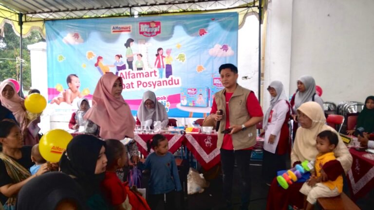 Alfamart Sahabat Posyandu Sasar 6.000 Ibu dan Anak di 34 Kota