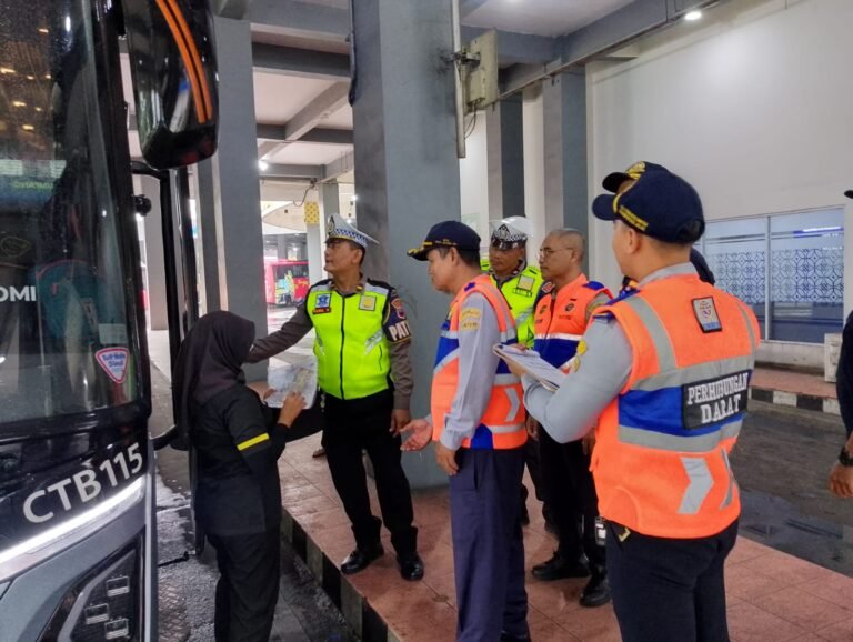Polresta Surakarta Gelar Rampcheck, 23 Bus Diperiksa