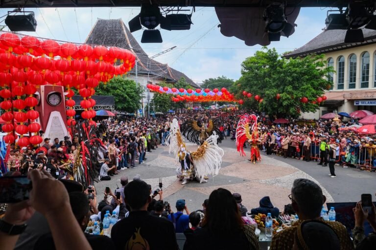 Harmoni Akulturasi Budaya Tionghoa dan Nusantara dalam Kirab Grebeg Sudiro