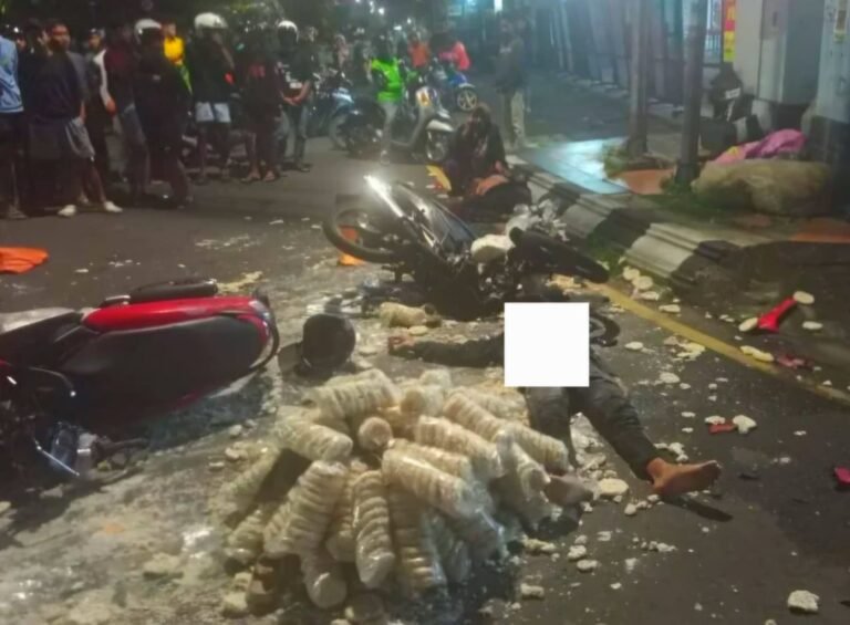 Terlibat Kecelakaan di Perempatan Milo, Dua Pemotor Tewas