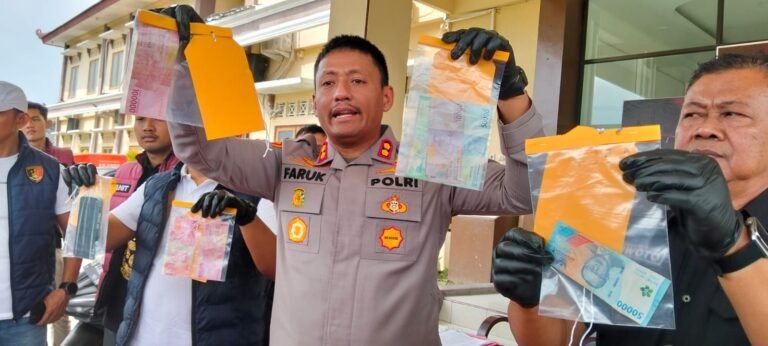 Belanja Pakai Upal, Dua Wanita Ngaku Pesan Lewat Daring