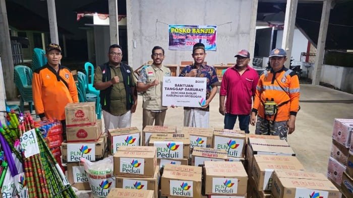 PLN Peduli Hadir Berikan Bantuan Ringankan Beban Warga Terdampak Banjir Grobogan