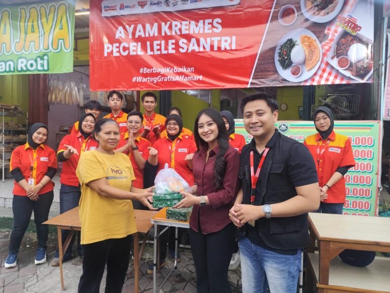 Warteg Gratis Alfamart 2026 Gandeng 102 UMKM Bagikan 60.000 Paket Berbuka Puasa