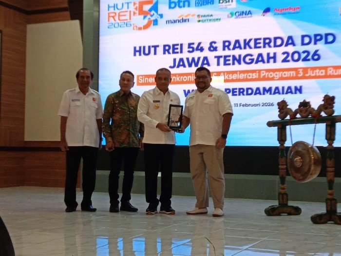 Gubernur Ajak REI Keroyokan Percepat Hunian Layak