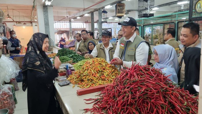 Dirut BULOG Sidak Pasar Johar dan Kanjengan