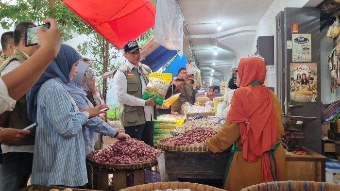 Stok Beras BULOG Tembus 3,5 Juta Ton