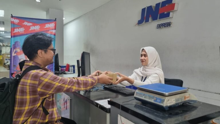 JNE Catat Lonjakan Pengiriman 20–30 Persen Jelang Lebaran