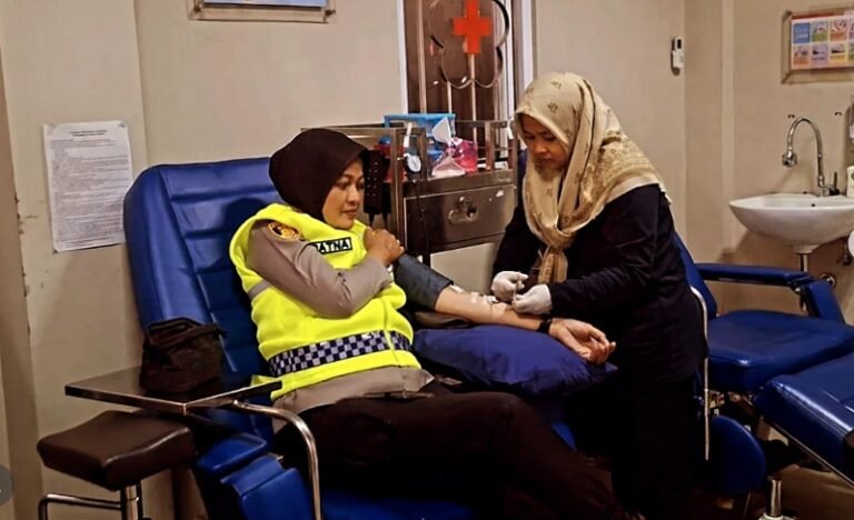 Kapolres Semarang Apresiasi Pelayanan PMI Saat Libur Lebaran