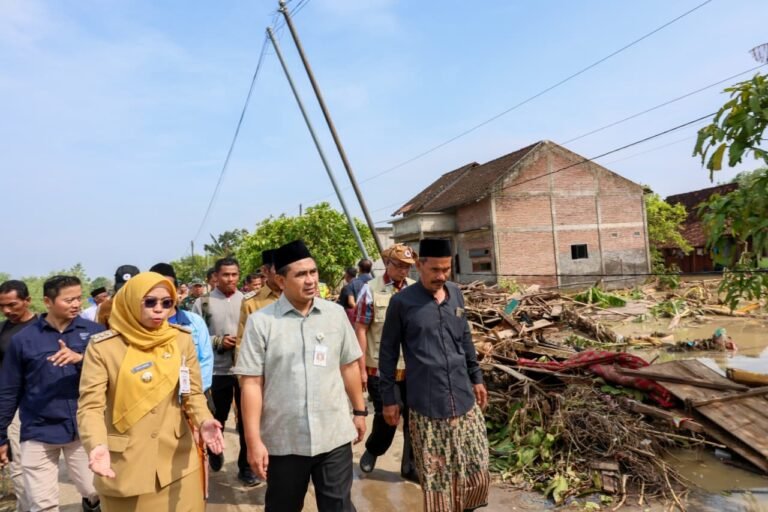 Wagub Jateng Tegaskan Butuh Kolaborasi Lintas Pihak untuk Perbaikan Permanen Banjir Demak